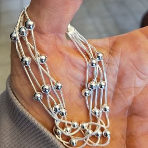 Muktiple chain bracelet